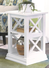 #8339 (Hampton Square Accent Table w/ Shelf)